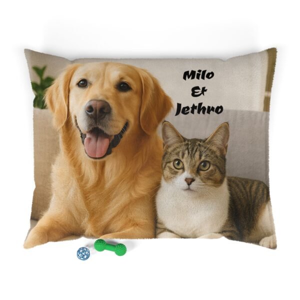 Personalized Cozy Pet Bed for Cats and Dogs